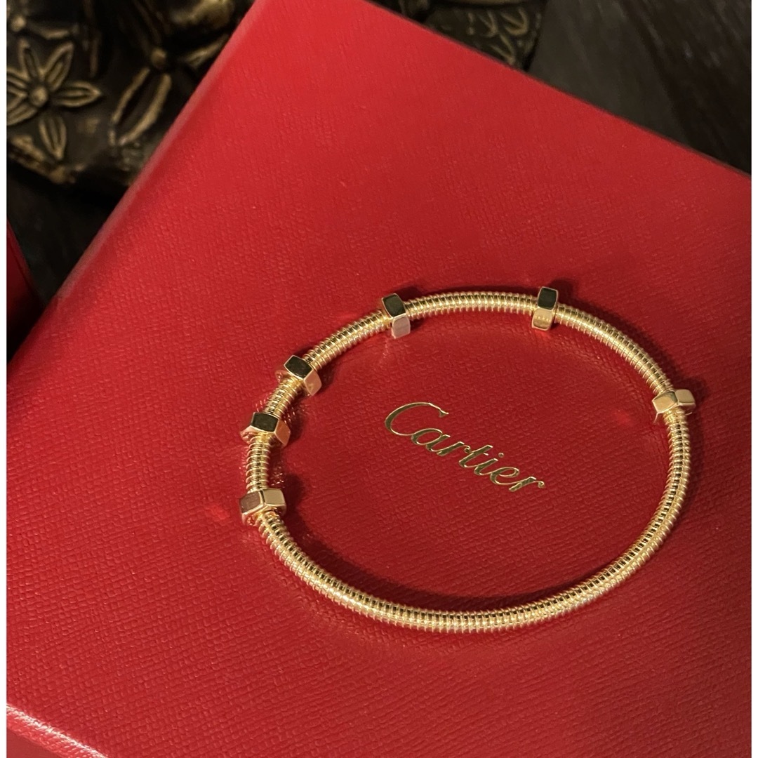 Cartier(カルティエ)のカルティエ  エクルドゥ　ブレスレット レディースのアクセサリー(ブレスレット/バングル)の商品写真