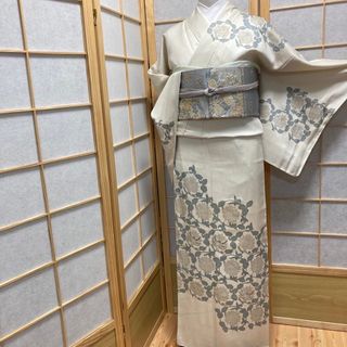 ［9653］訪問着 草花丸文様 刺繍 しつけ付 正絹 着物 袷(着物)