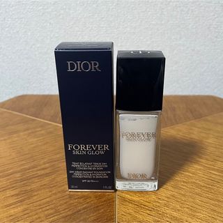 Dior - ディオール スキン フォーエヴァー フルイド グロウ 00 ニュートラル 