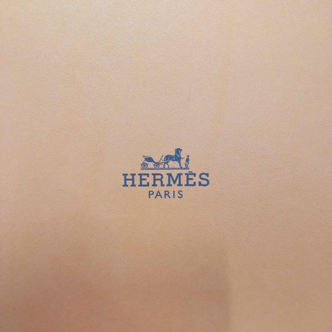 Hermes(エルメス)のエルメス　空箱　43×43×17㎝　AJ80 レディースのレディース その他(その他)の商品写真