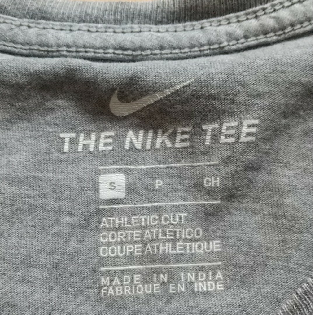 NIKE(ナイキ)のNIKE Tシャツ S メンズのトップス(Tシャツ/カットソー(半袖/袖なし))の商品写真