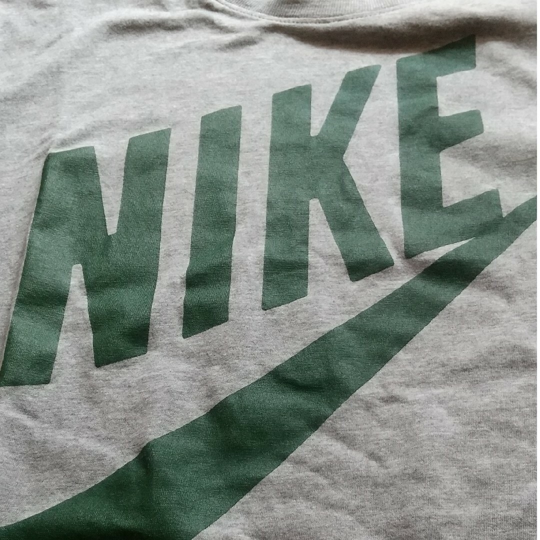 NIKE(ナイキ)のNIKE Tシャツ S メンズのトップス(Tシャツ/カットソー(半袖/袖なし))の商品写真