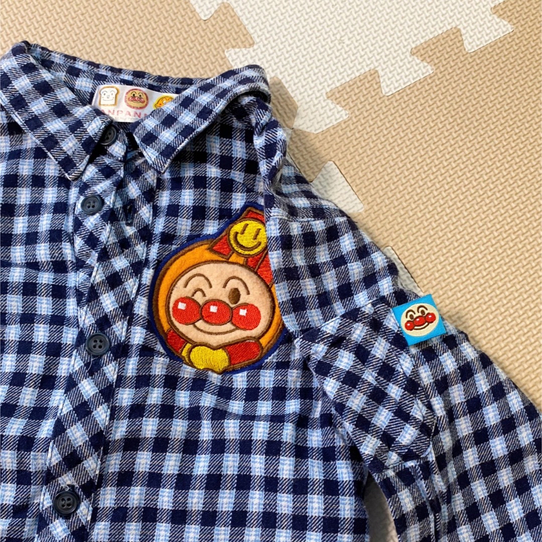 ANPANMAN KIDS COLLECTION(アンパンマンキッズコレクション)のアンパンマン　チェックシャツ　長袖シャツ　ロンT キッズ/ベビー/マタニティのキッズ服男の子用(90cm~)(Tシャツ/カットソー)の商品写真