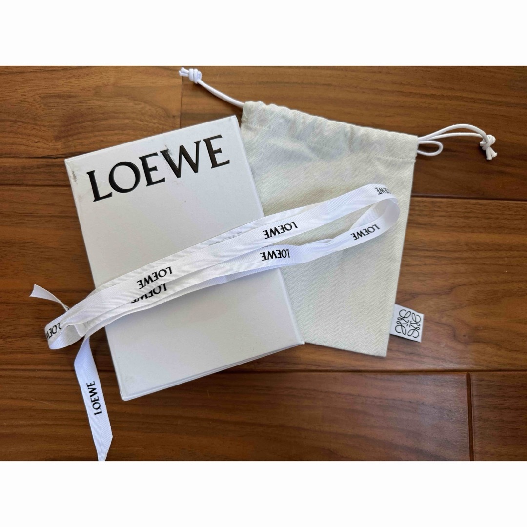 LOEWE(ロエベ)のロエベ　箱　巾着　リボン レディースのバッグ(ショップ袋)の商品写真