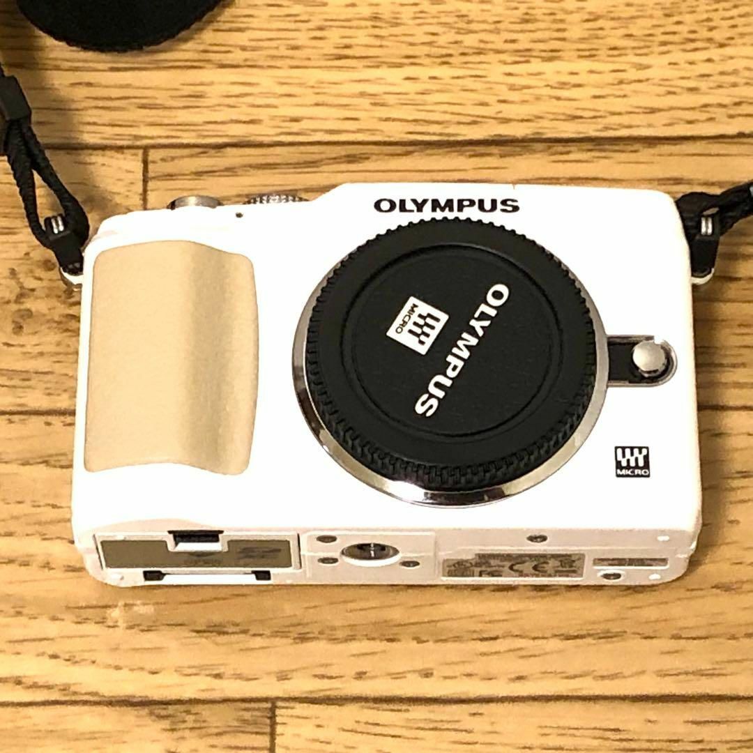 OLYMPUS(オリンパス)の極美品 OLYMPUS PEN E-PL2 レンズ2本 限定バッグ　他豪華付属品 スマホ/家電/カメラのカメラ(ミラーレス一眼)の商品写真
