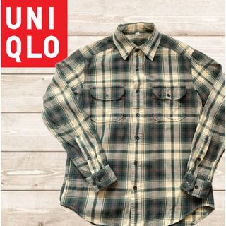 ユニクロ(UNIQLO)のUNIQLO ユニクロ　チェック柄　長袖シャツ　Sサイズ　コットン(シャツ)