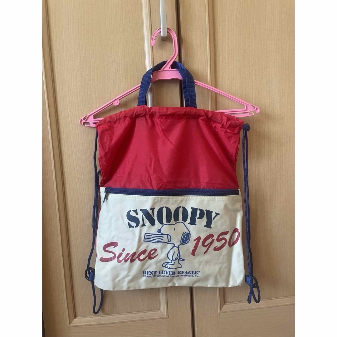 SNOOPY(スヌーピー)のナップサック SNOOPY 赤 ベージュ トートバッグ リュックサック キッズ/ベビー/マタニティのこども用バッグ(その他)の商品写真