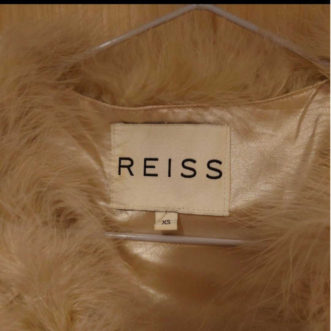 REISS(リース)のREISS リアルフェザー ボレロ ショートコート レディースのジャケット/アウター(毛皮/ファーコート)の商品写真