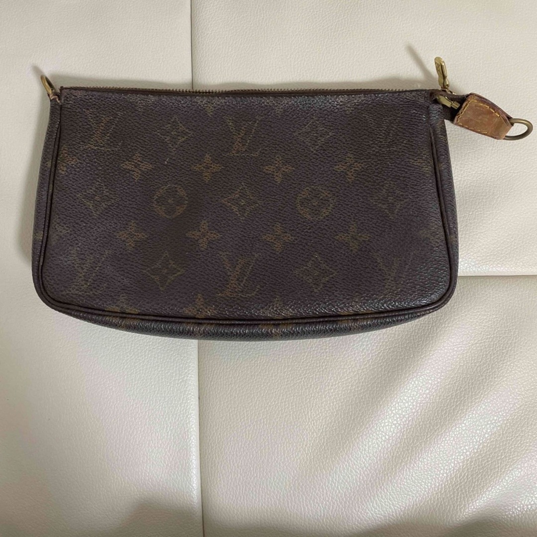 LOUIS VUITTON(ルイヴィトン)のLOUIS VUITTONアクセサリーポーチ レディースのファッション小物(ポーチ)の商品写真