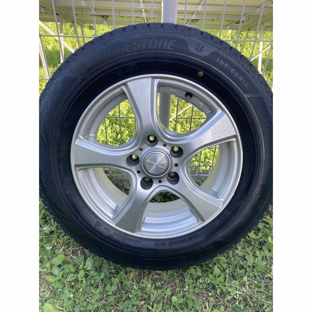 BRIDGESTONE(ブリヂストン)のブリヂストン　VRX3  中古品195/65/R15 自動車/バイクの自動車(タイヤ・ホイールセット)の商品写真