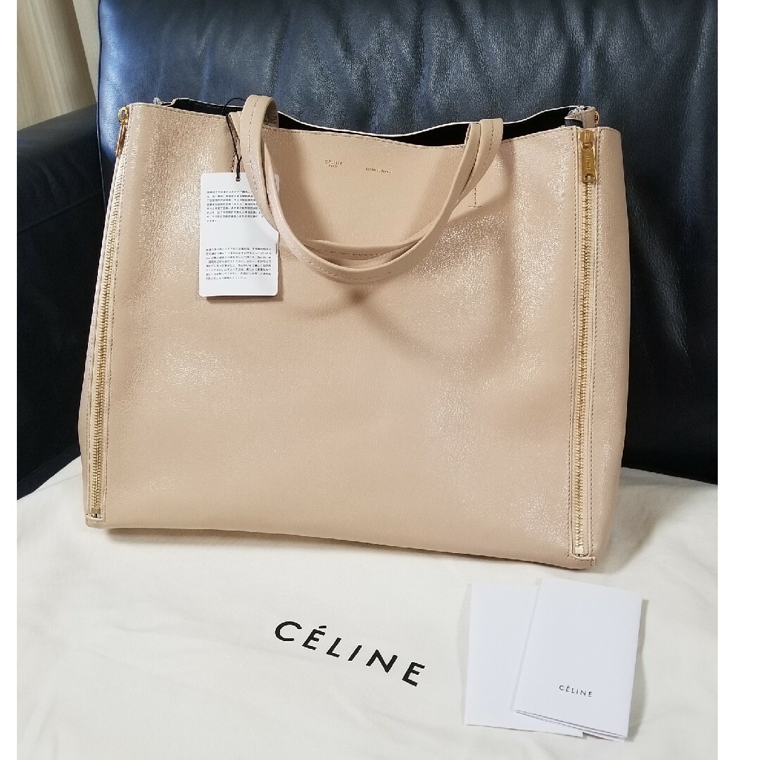 celine(セリーヌ)の【値札付き新品未使用】CELINE トートバッグ カバ ベージュ レザー レディースのバッグ(トートバッグ)の商品写真