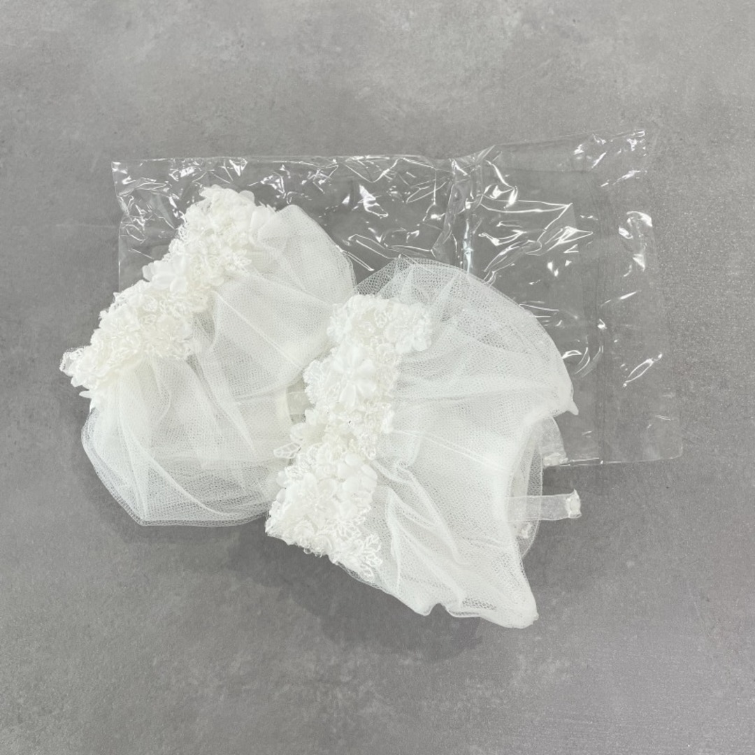 カツラユミ KATURAYUMI Aライン ウェディングドレス ホワイト ファーストオーナー チュール オフショルダー レディースのフォーマル/ドレス(ウェディングドレス)の商品写真