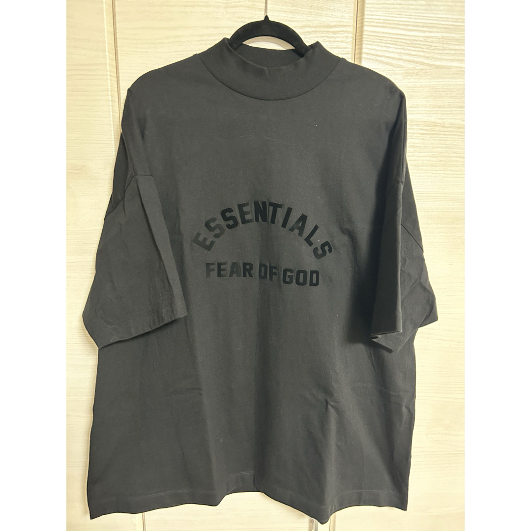 FEAR OF GOD(フィアオブゴッド)の送料込み！essentials確実正規品Mサイズ！ メンズのトップス(Tシャツ/カットソー(半袖/袖なし))の商品写真