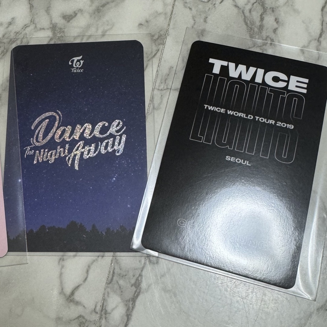 TWICE(トゥワイス)のTWICE ランドDVD チェヨントレカ　2枚セット エンタメ/ホビーのCD(K-POP/アジア)の商品写真