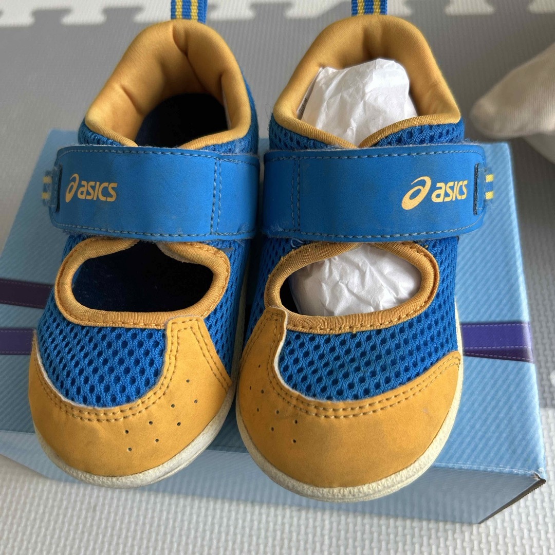 asics(アシックス)のキッズスニーカー キッズ/ベビー/マタニティのベビー靴/シューズ(~14cm)(スニーカー)の商品写真