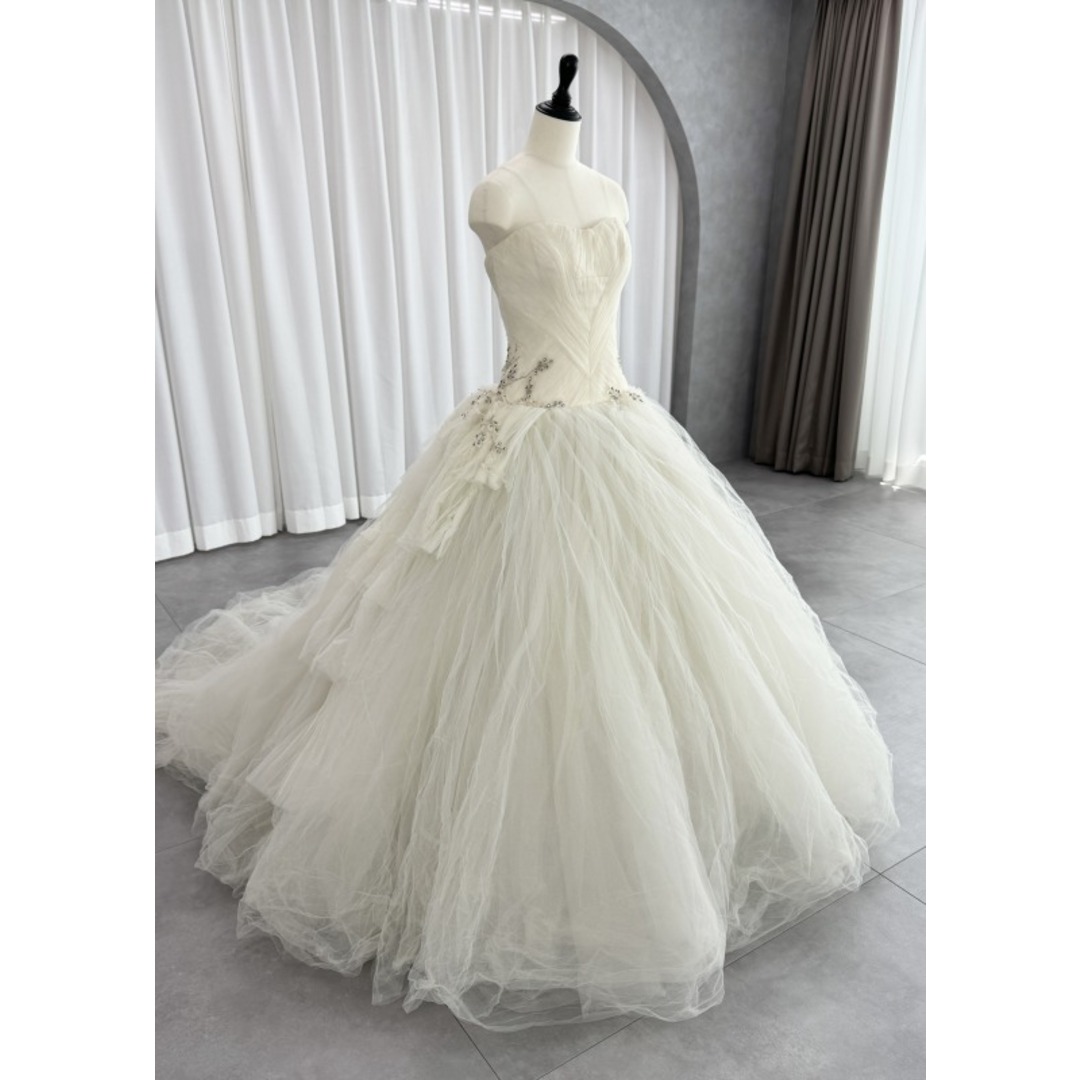 ヴェラウォン VERA WANG BRIDE Louisa ルイーザ プリンセスライン アイボリー 白 ファーストオーナー チュール レディースのフォーマル/ドレス(ウェディングドレス)の商品写真