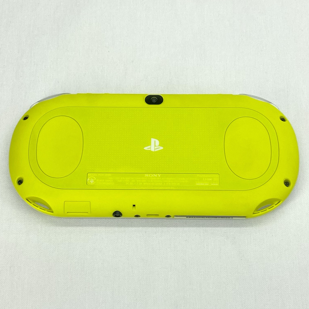 SONY(ソニー)のSONY ソニー PSVita ビータ PCH-2000 エンタメ/ホビーのゲームソフト/ゲーム機本体(携帯用ゲーム機本体)の商品写真