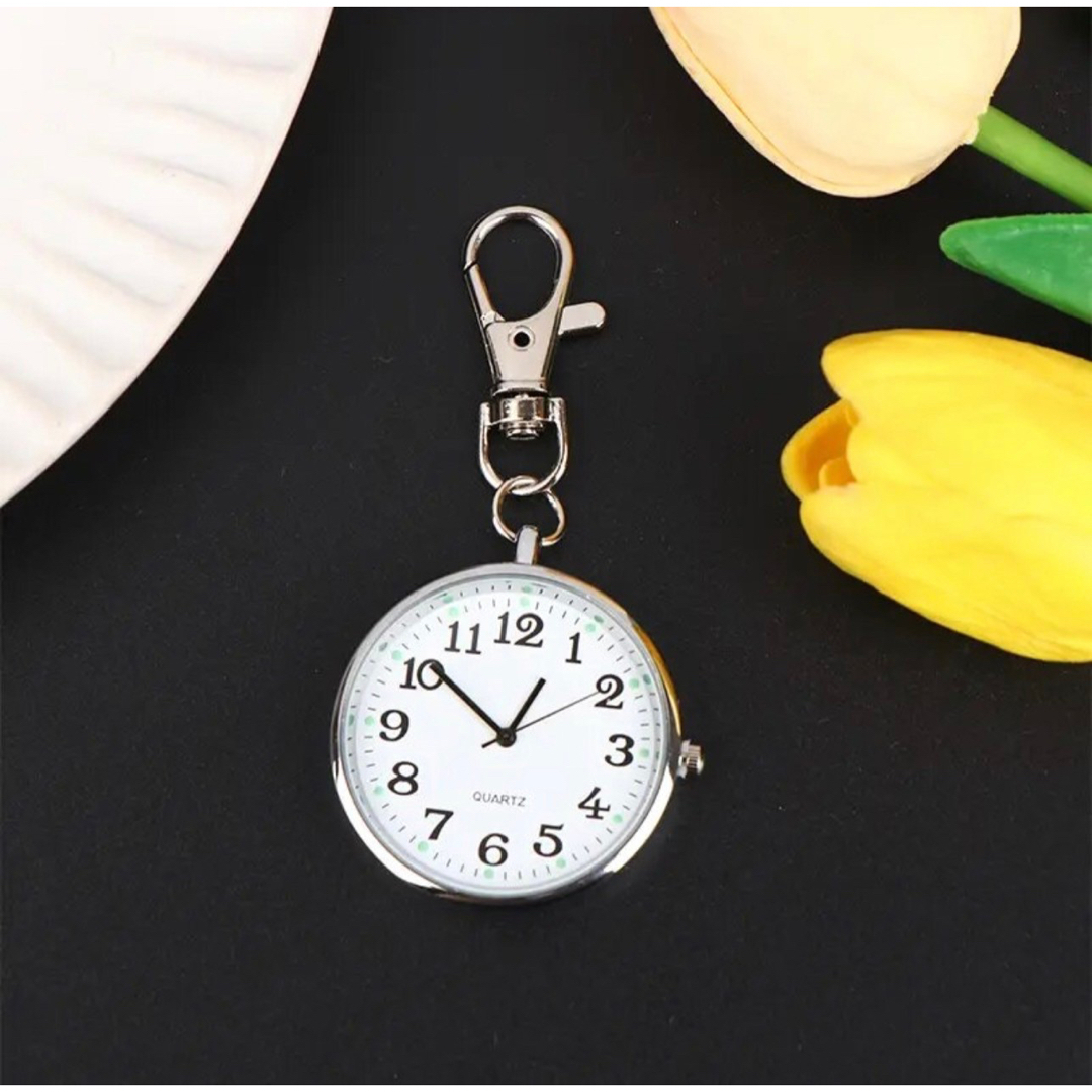 ナースウォッチ 懐中時計ソーラーブルー文字盤 カラビナ 蓄光 キーホルダー  メンズの時計(腕時計(デジタル))の商品写真