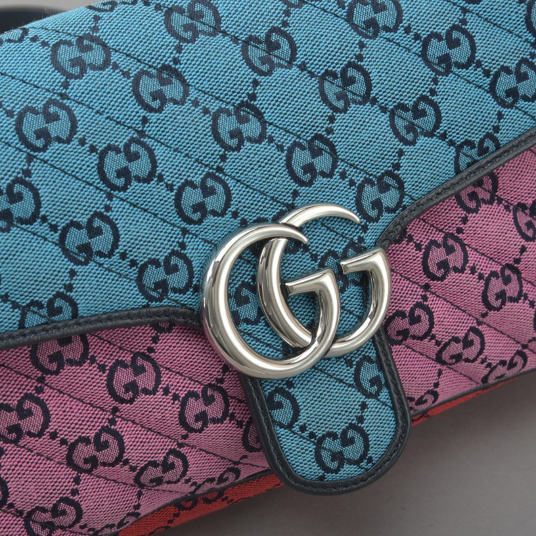 Gucci(グッチ)の新品同様◇GUCCI グッチ GGマーモント ショルダーバッグ キャンバス レディースのバッグ(ショルダーバッグ)の商品写真