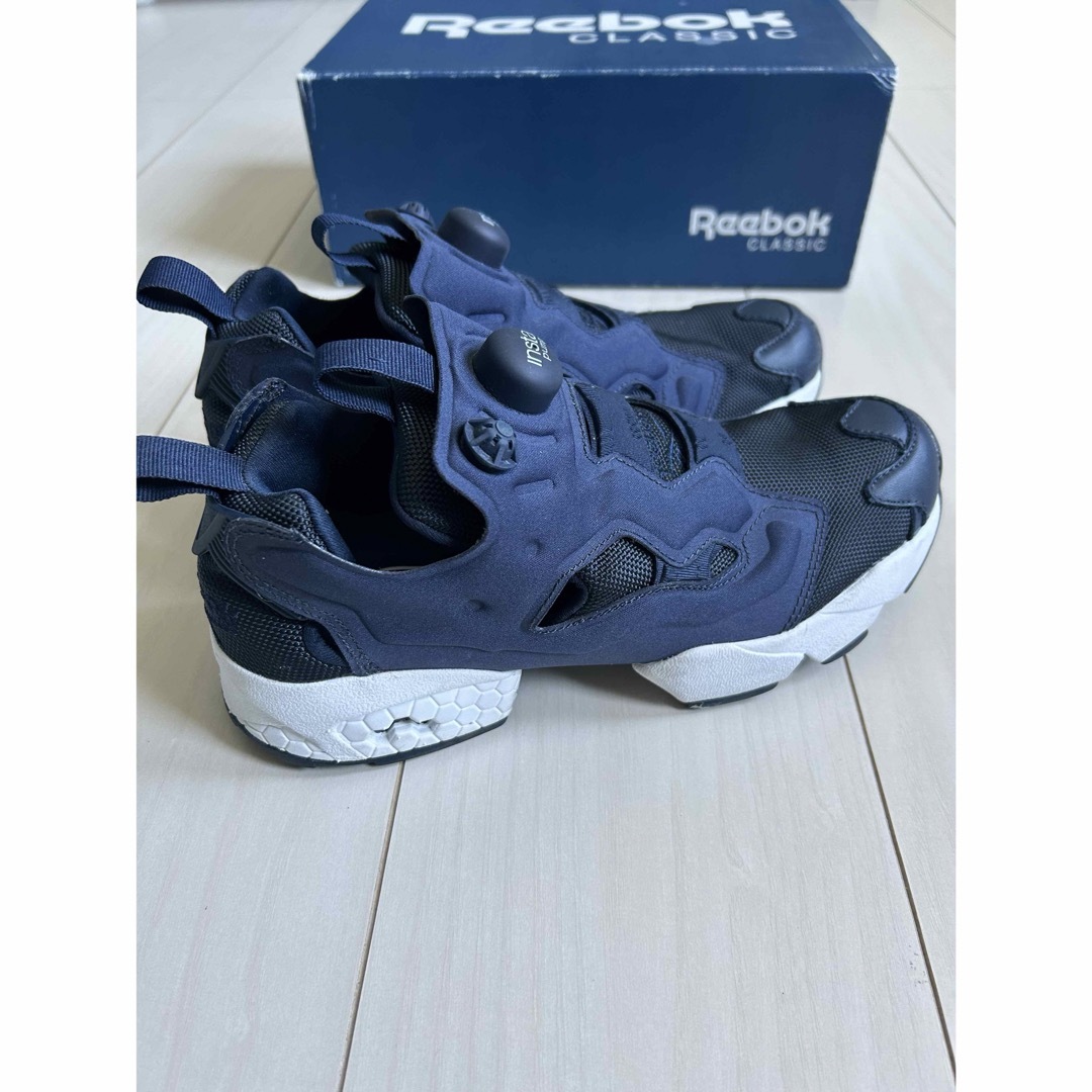 Reebok CLASSIC(リーボッククラシック)のリーボック　ポンプフューリー　24cm レディースの靴/シューズ(スニーカー)の商品写真