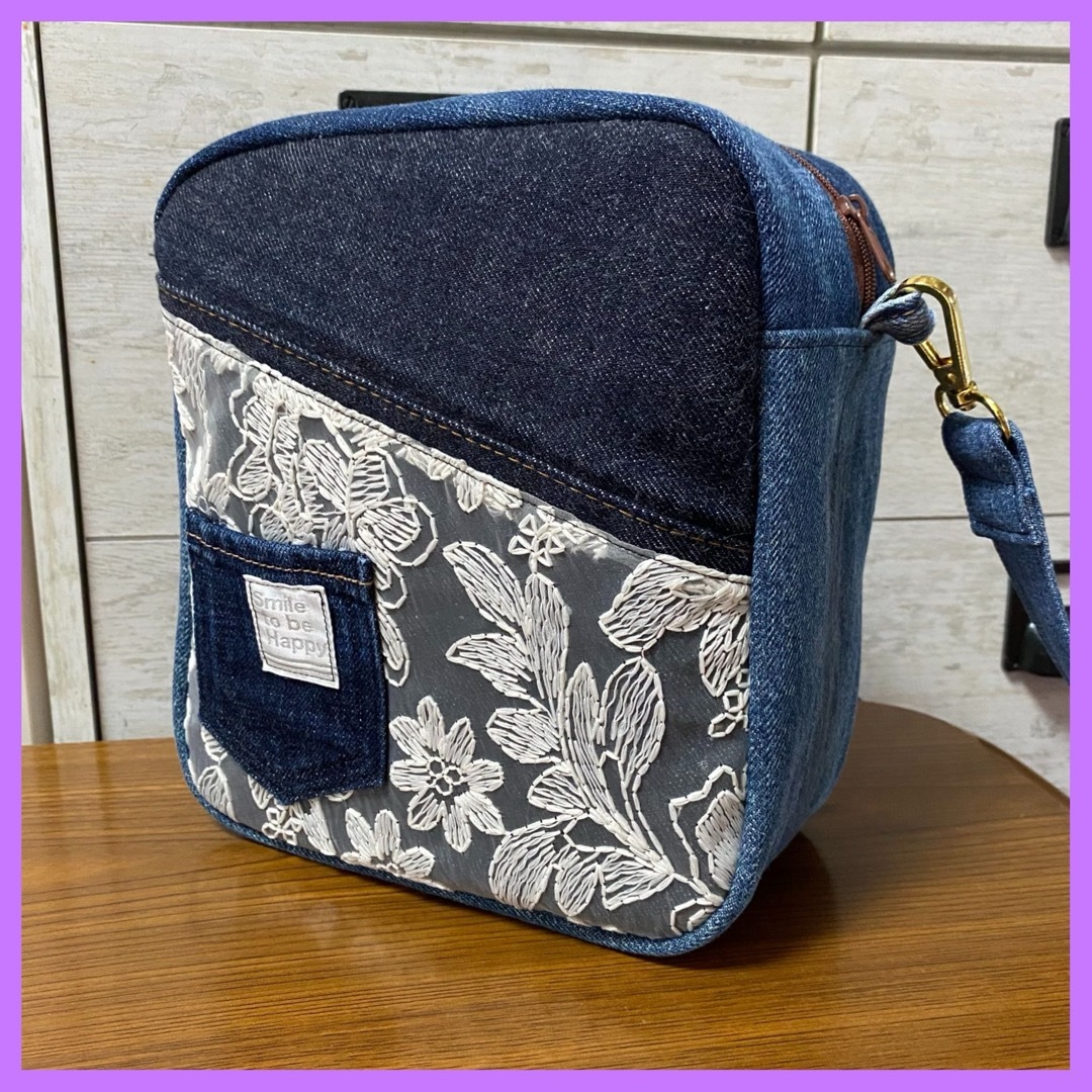 デニムリメイク⭐️刺繍花⭐️ショルダーバッグ⭐️デニムバッグ デニムリメイク⭐️刺繍花⭐️ショルダーバッグ⭐️デニムバッグ
