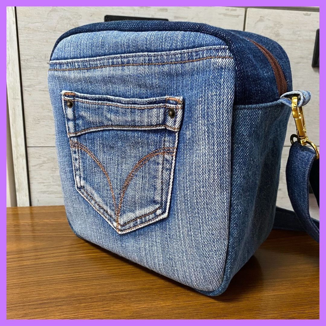 デニムリメイク⭐️刺繍花⭐️ショルダーバッグ⭐️デニムバッグ デニムリメイク⭐️刺繍花⭐️ショルダーバッグ⭐️デニムバッグ