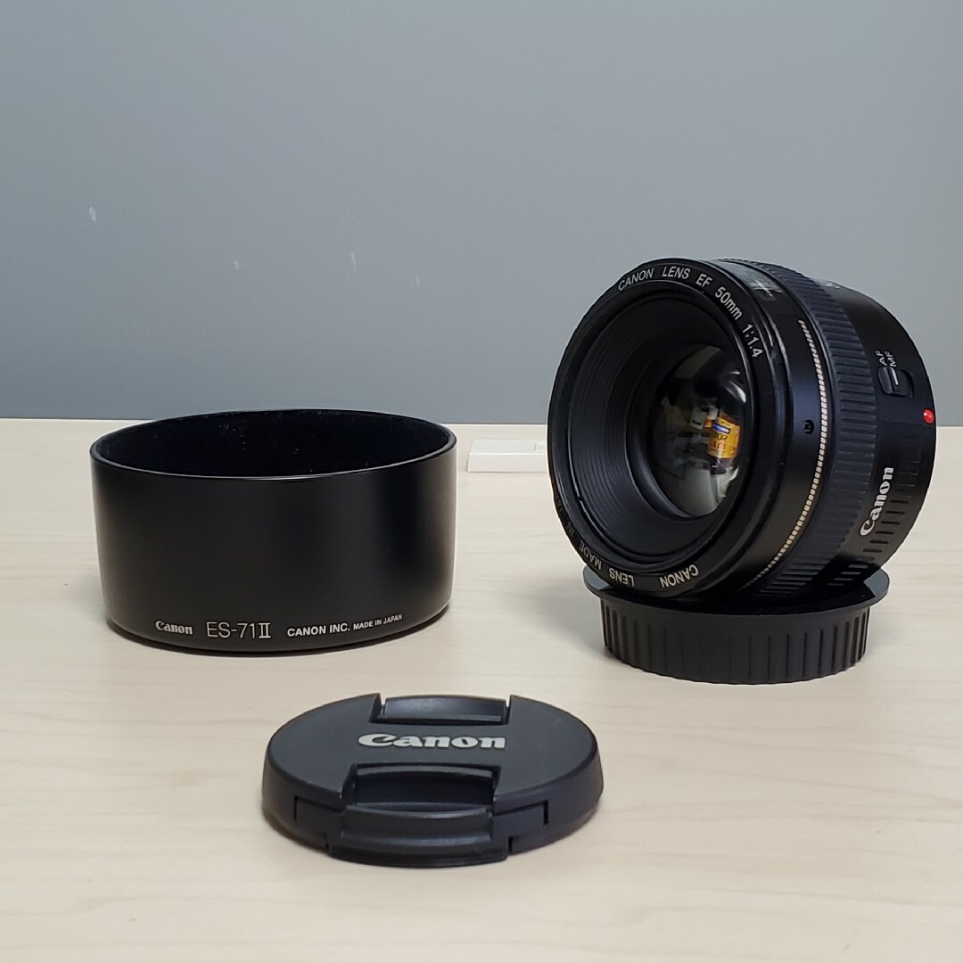 Canon(キヤノン)の名玉 Canon EF 50mm F1.4 USM 単焦点 純正フード付 スマホ/家電/カメラのカメラ(レンズ(単焦点))の商品写真