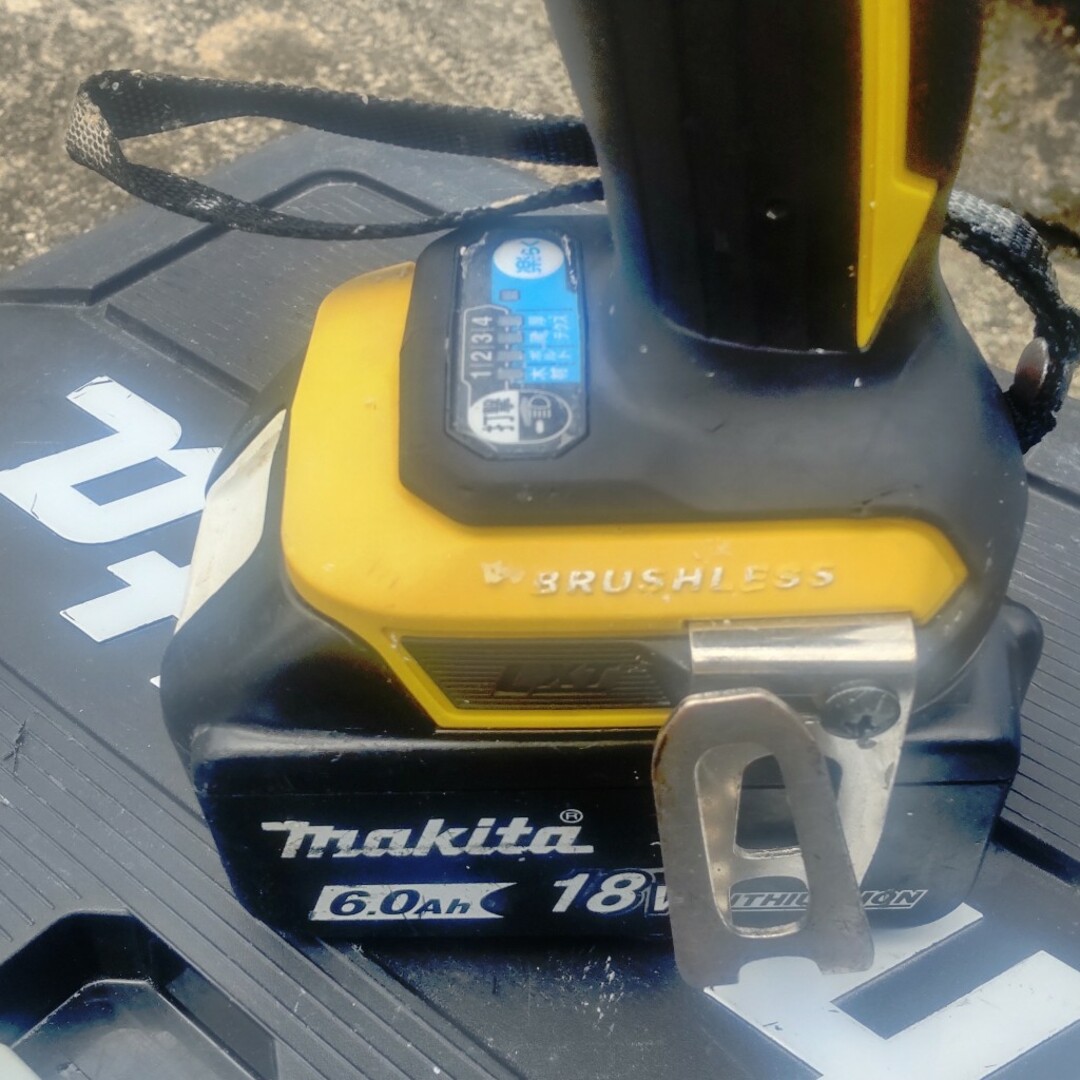 Makita(マキタ)のmakita 18v TD172D インパクトドライバー スポーツ/アウトドアの自転車(工具/メンテナンス)の商品写真