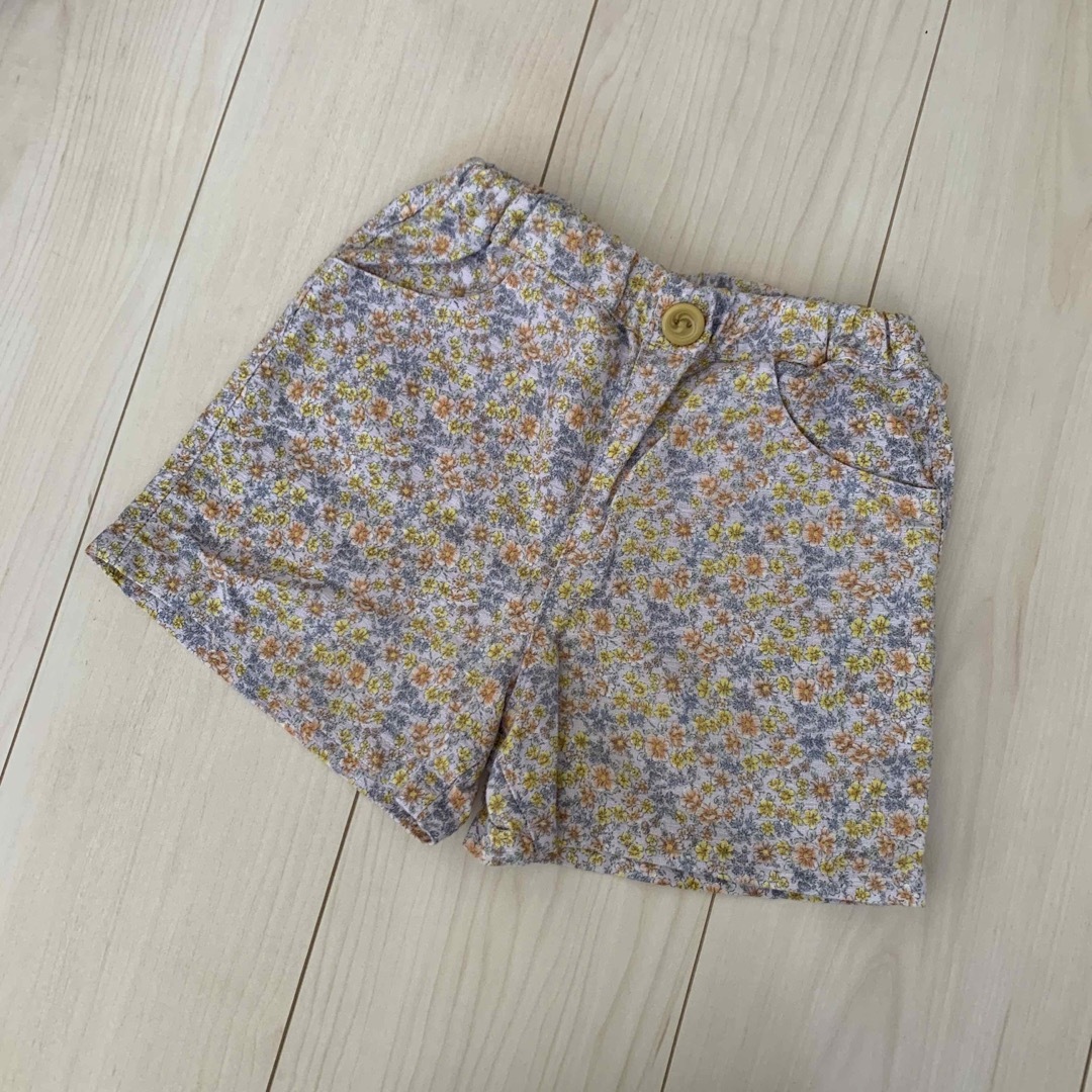 花柄ショートパンツ♡95cm キッズ/ベビー/マタニティのキッズ服女の子用(90cm~)(パンツ/スパッツ)の商品写真