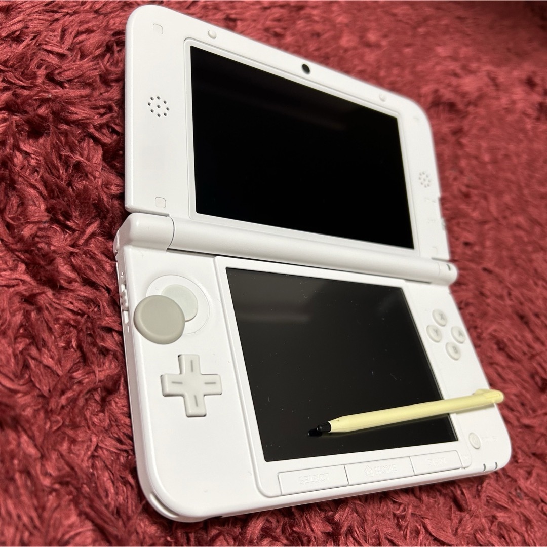 任天堂(ニンテンドウ)の【3DS本体】Nintendo 3DS  LL 本体ピンク/ホワイト エンタメ/ホビーのゲームソフト/ゲーム機本体(携帯用ゲーム機本体)の商品写真