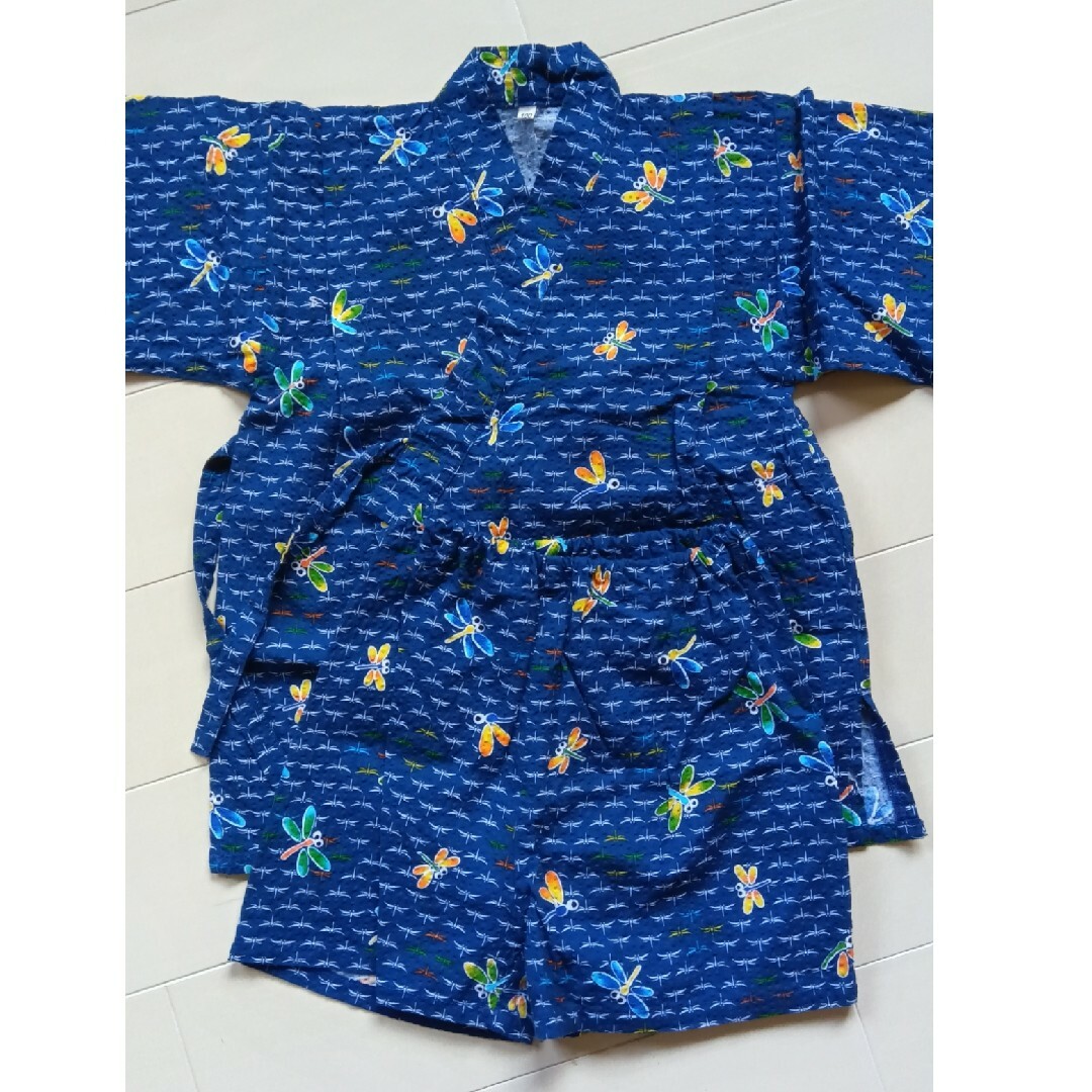 甚平　トンボ柄　サイズ100 キッズ/ベビー/マタニティのキッズ服男の子用(90cm~)(甚平/浴衣)の商品写真