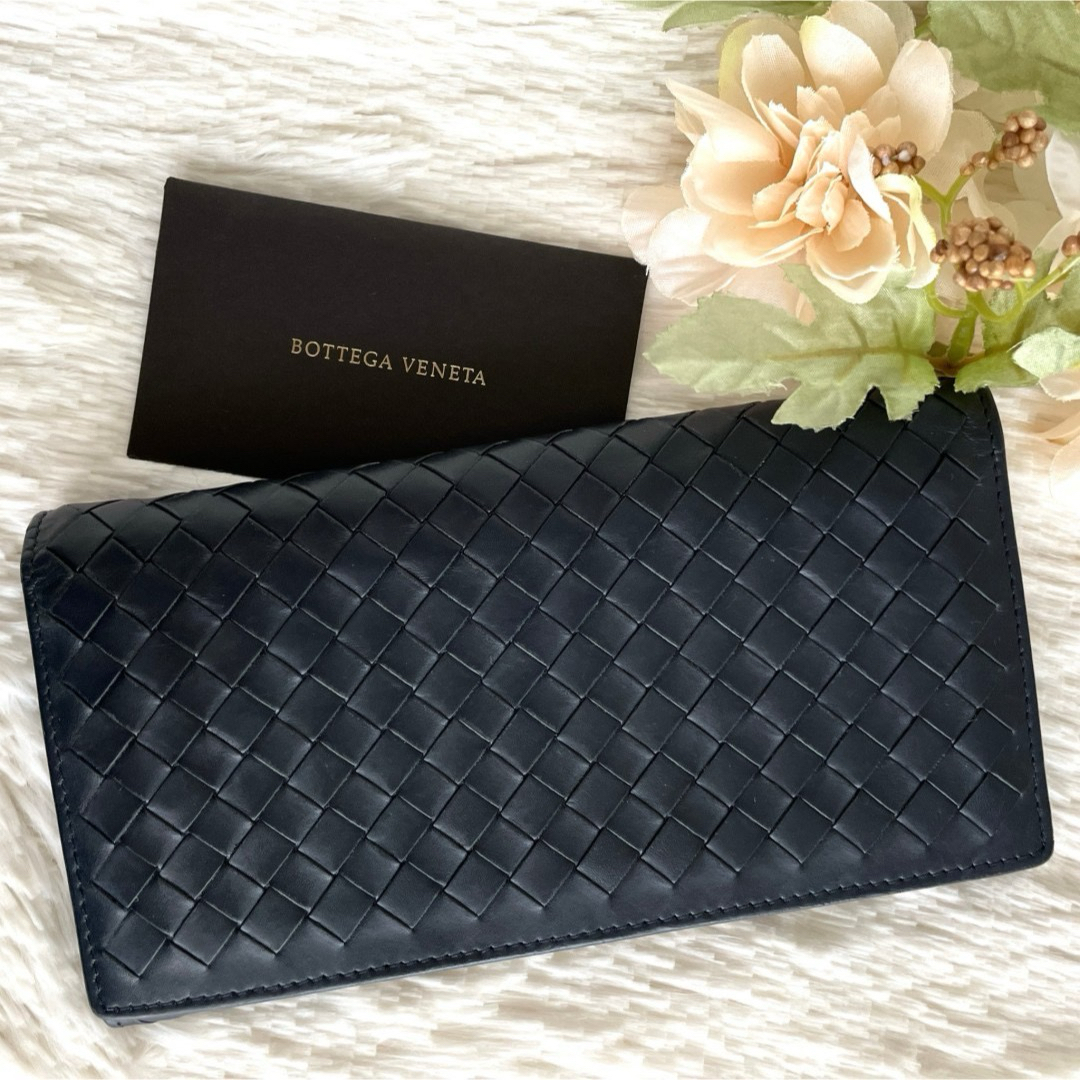 Bottega Veneta(ボッテガヴェネタ)の美品☆BOTTEGA ボッテガヴェネタ イントレチャート 二つ折り財布 ネイビー メンズのファッション小物(折り財布)の商品写真