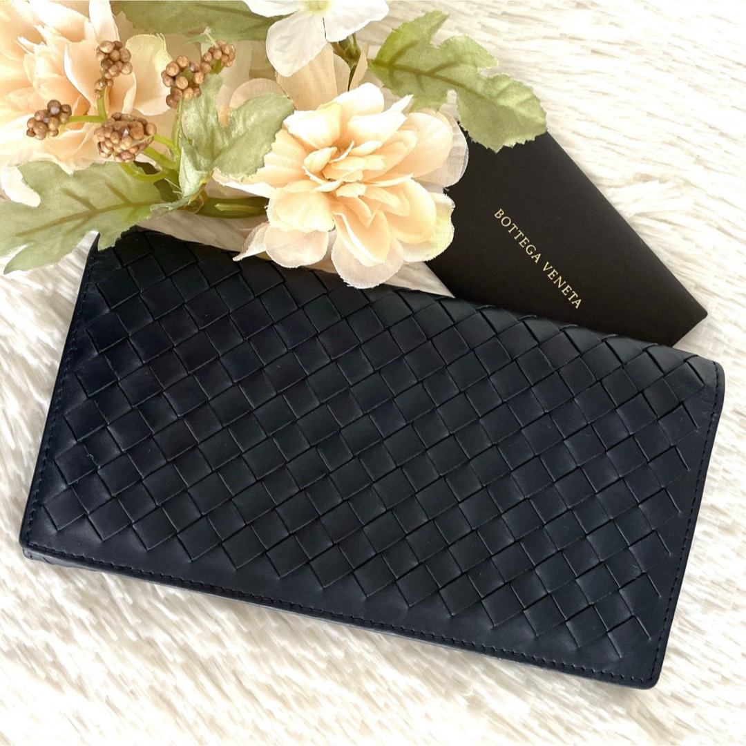 Bottega Veneta(ボッテガヴェネタ)の美品☆BOTTEGA ボッテガヴェネタ イントレチャート 二つ折り財布 ネイビー メンズのファッション小物(折り財布)の商品写真