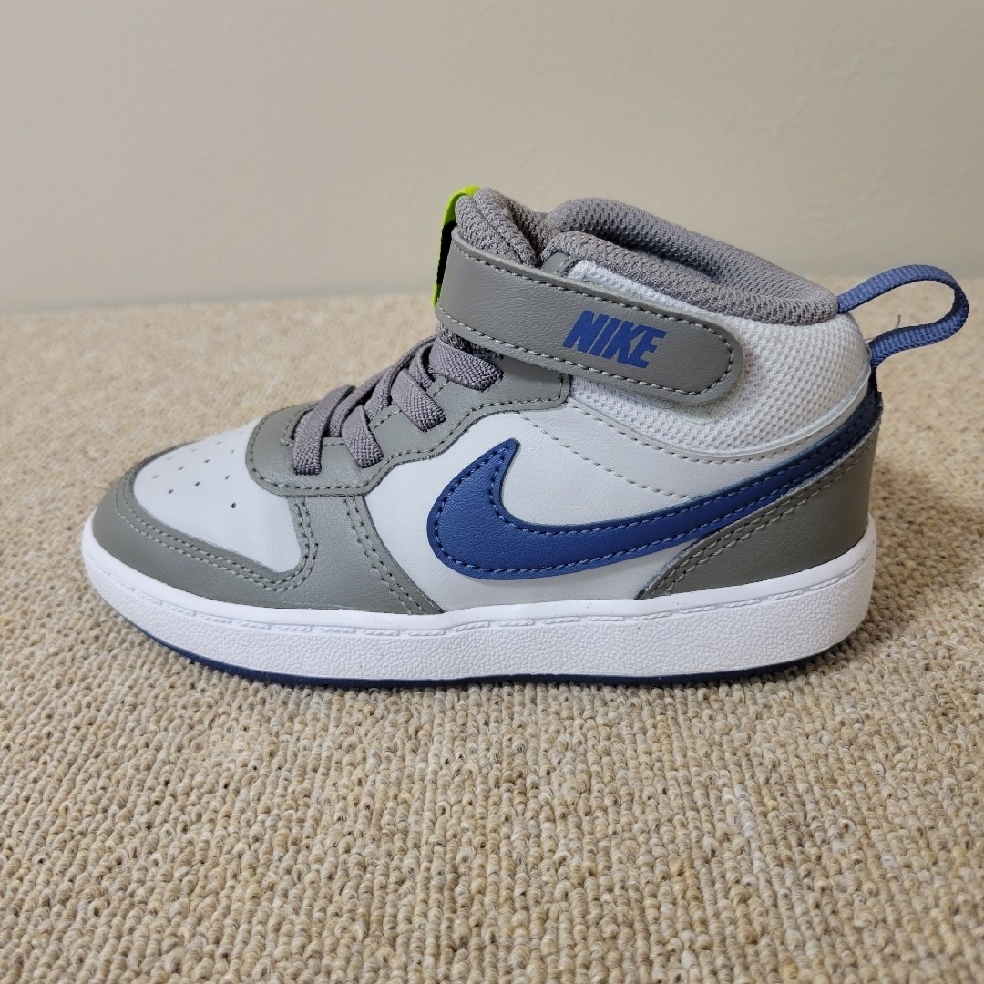 NIKE(ナイキ)の【美品】ナイキ コート バーロウ 16cm キッズ/ベビー/マタニティのキッズ靴/シューズ(15cm~)(スニーカー)の商品写真