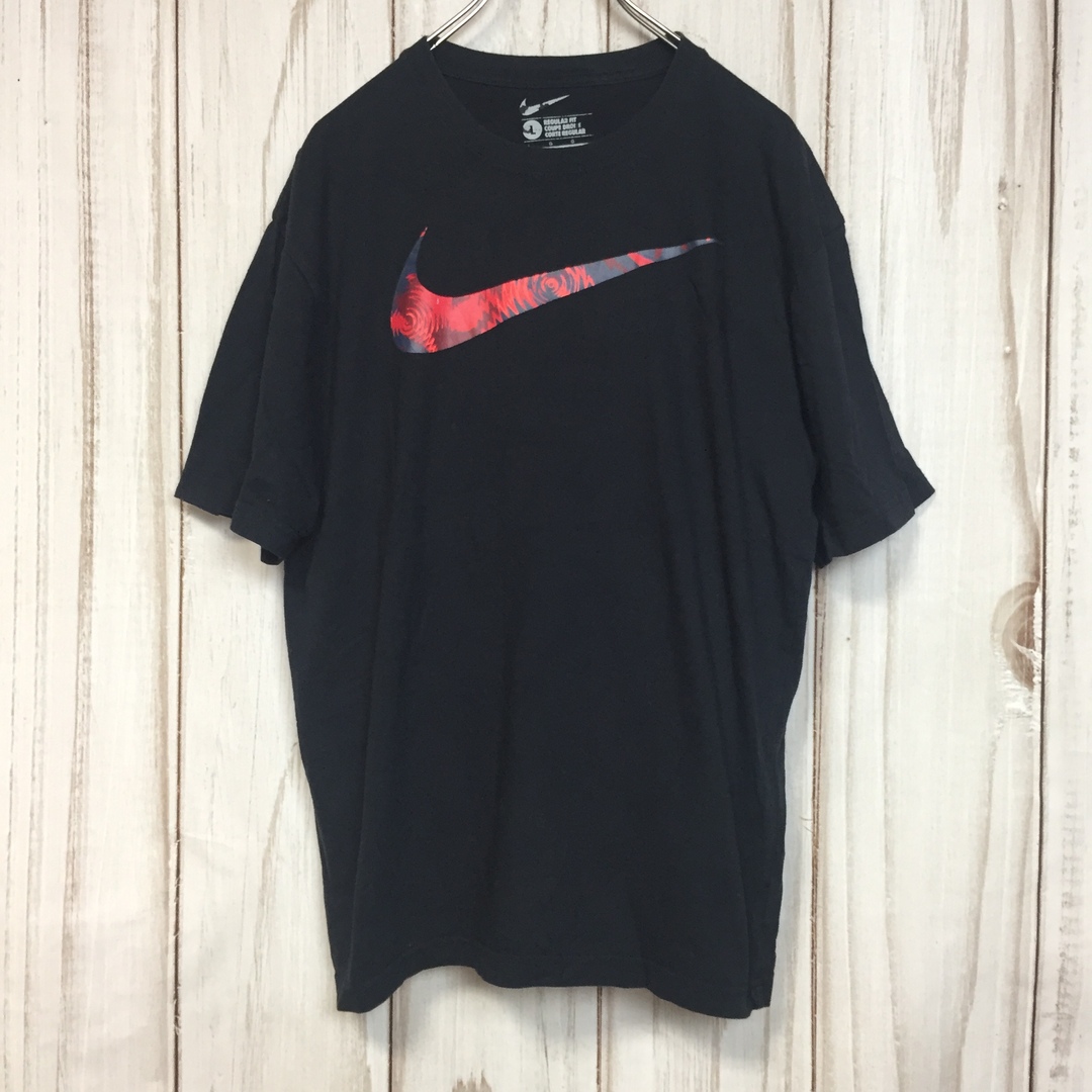 NIKE(ナイキ)の【ナイキ 半袖ビッグロゴTシャツ】ビッグスウッシュ L 黒 NIKE 古着 メンズのトップス(Tシャツ/カットソー(半袖/袖なし))の商品写真