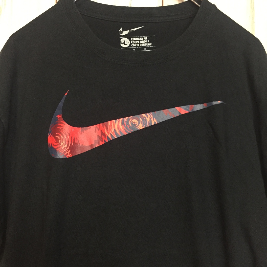 NIKE(ナイキ)の【ナイキ 半袖ビッグロゴTシャツ】ビッグスウッシュ L 黒 NIKE 古着 メンズのトップス(Tシャツ/カットソー(半袖/袖なし))の商品写真