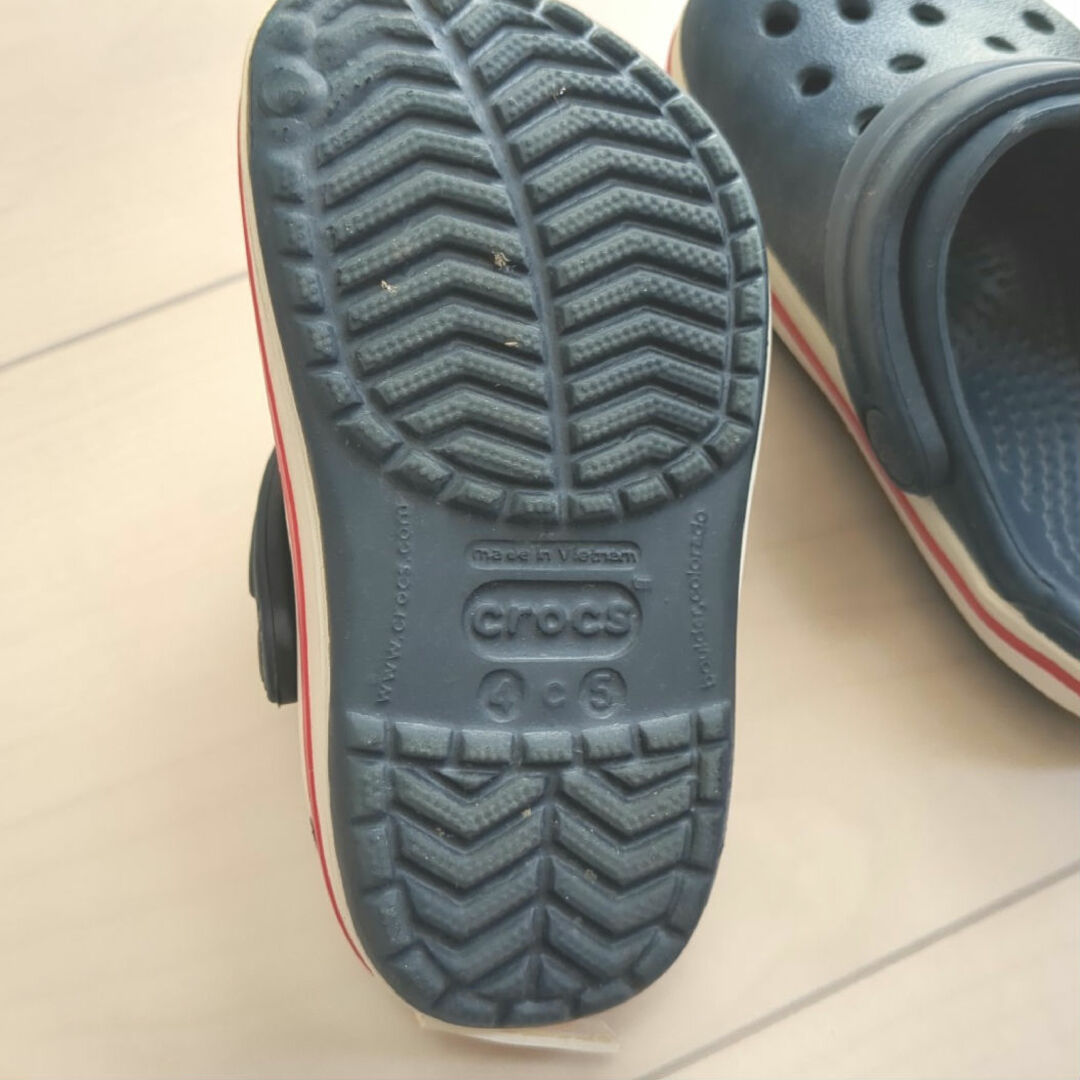 CROCS サンダル　子供用 キッズ/ベビー/マタニティのベビー靴/シューズ(~14cm)(サンダル)の商品写真