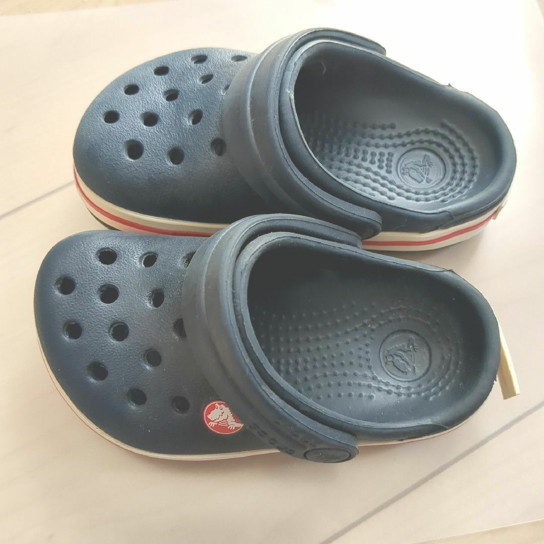 CROCS サンダル　子供用 キッズ/ベビー/マタニティのベビー靴/シューズ(~14cm)(サンダル)の商品写真