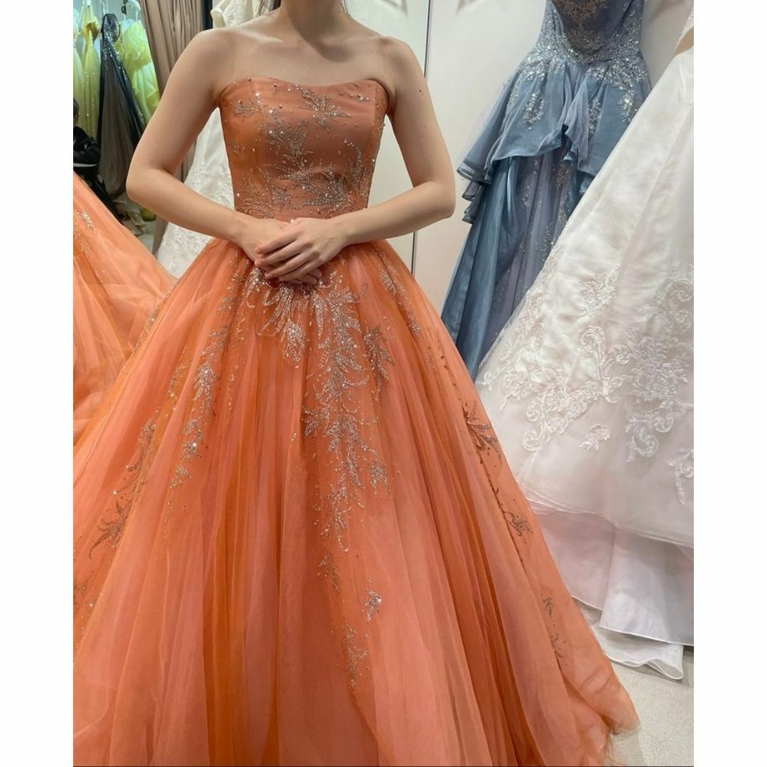 カラードレス オレンジ ベアトップ キラキラのレース 披露宴/前撮り レディースのフォーマル/ドレス(ウェディングドレス)の商品写真