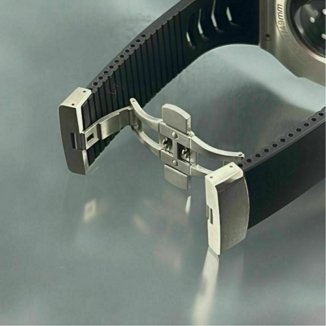 シルバー　アップルウォッチ　49mm  ステンレスケース メンズの時計(金属ベルト)の商品写真