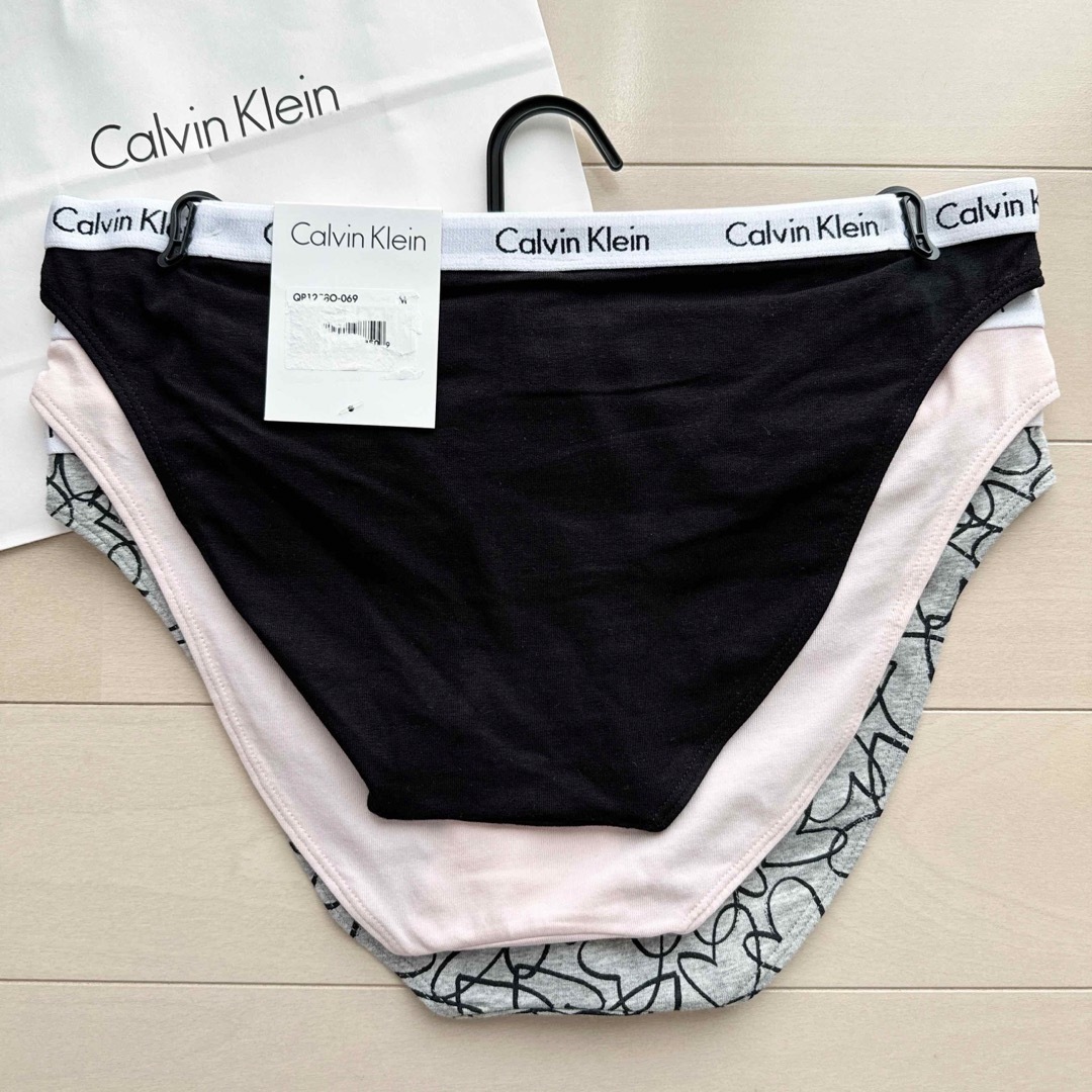 Calvin Klein(カルバンクライン)のカルバンクライン 下着 セット ショーツ ビキニ M L ブラック 黒 ハート レディースの下着/アンダーウェア(ショーツ)の商品写真