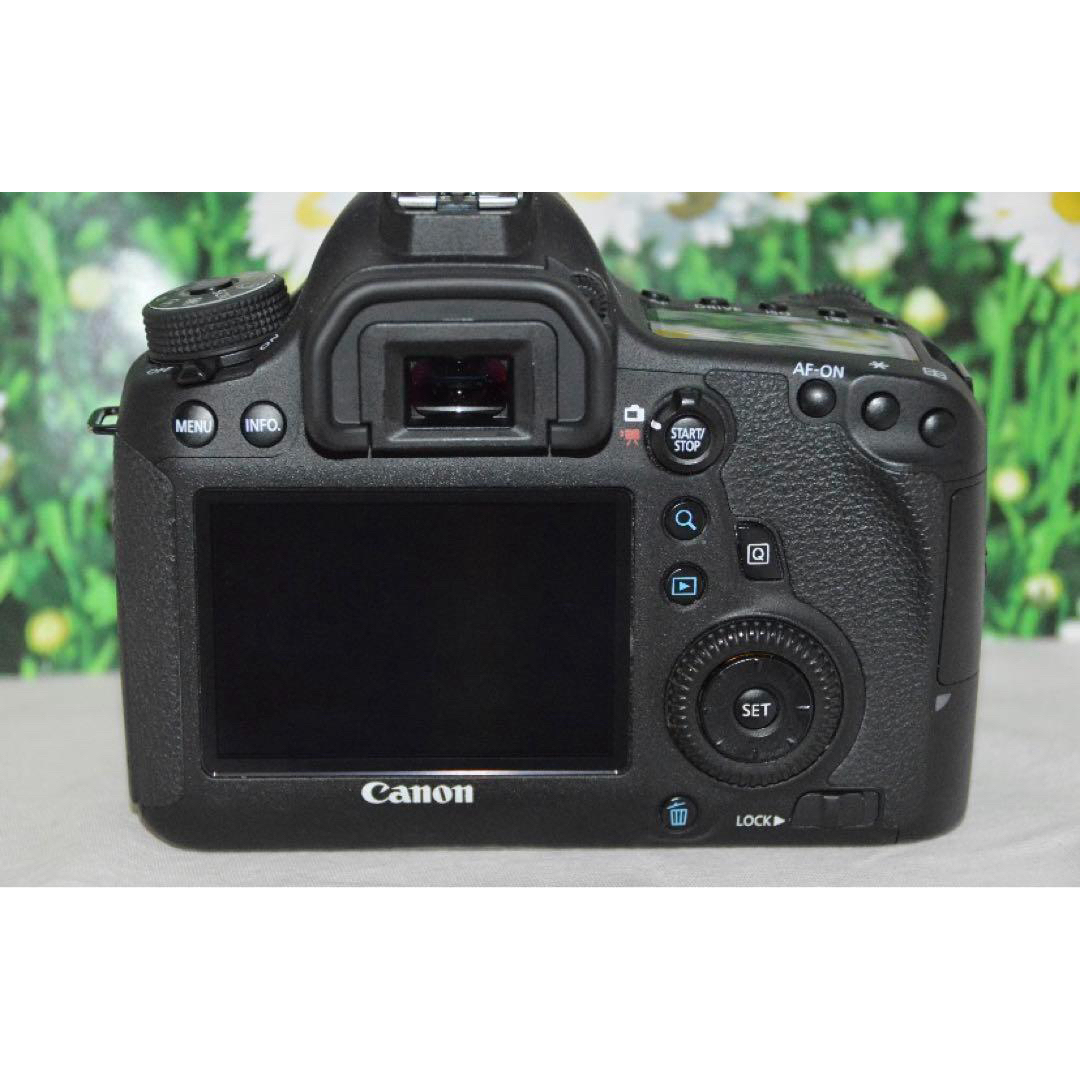 Canon(キヤノン)の❤激レアセット❤カメラバッグ付き❤フルサイズ❤️キヤノン EOS 6D ❤️ スマホ/家電/カメラのカメラ(デジタル一眼)の商品写真