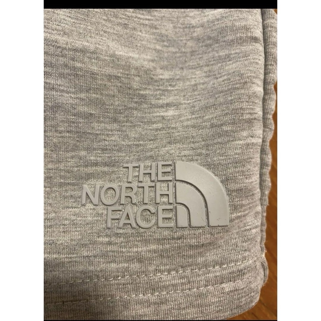 THE NORTH FACE(ザノースフェイス)のTHE NORTH FACE  ハーフパンツ　120 キッズ/ベビー/マタニティのキッズ服男の子用(90cm~)(パンツ/スパッツ)の商品写真