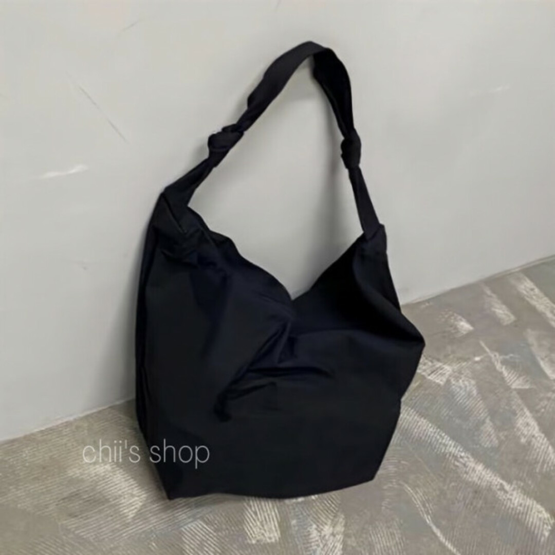 ビッグ ショルダーバッグ キャンバス 帆布 バッグ 黒 海外通販 男女兼用 新品 レディースのバッグ(ショルダーバッグ)の商品写真