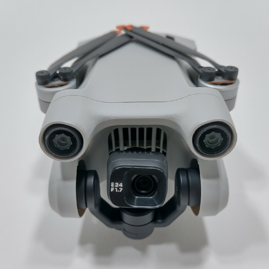 DJI Mini 3 Pro(DJI RC付属)　ドローン スマホ/家電/カメラのカメラ(ビデオカメラ)の商品写真