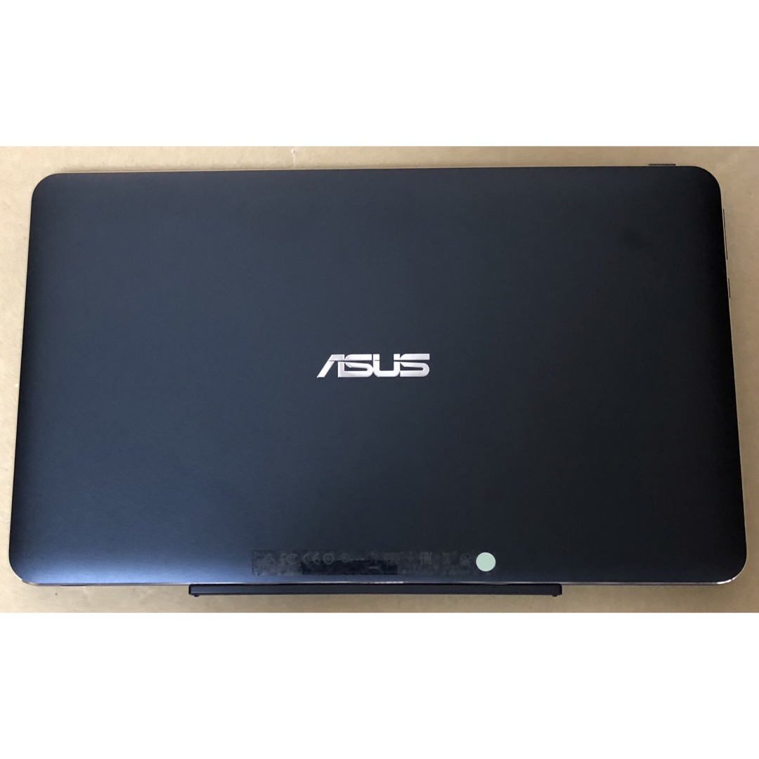 ASUS(エイスース)のASUS エイスースTransBook T300Chi ノートパソコンジャンク品 スマホ/家電/カメラのPC/タブレット(ノートPC)の商品写真