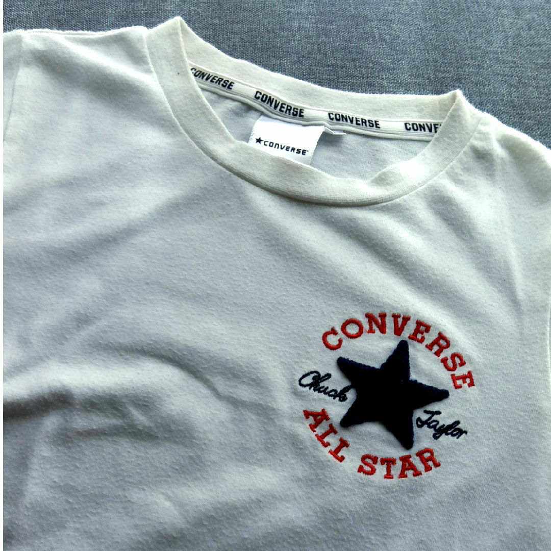 CONVERSE(コンバース)のコンバース　ワンポイント　半袖　白　Ｔシャツ キッズ/ベビー/マタニティのキッズ服男の子用(90cm~)(Tシャツ/カットソー)の商品写真