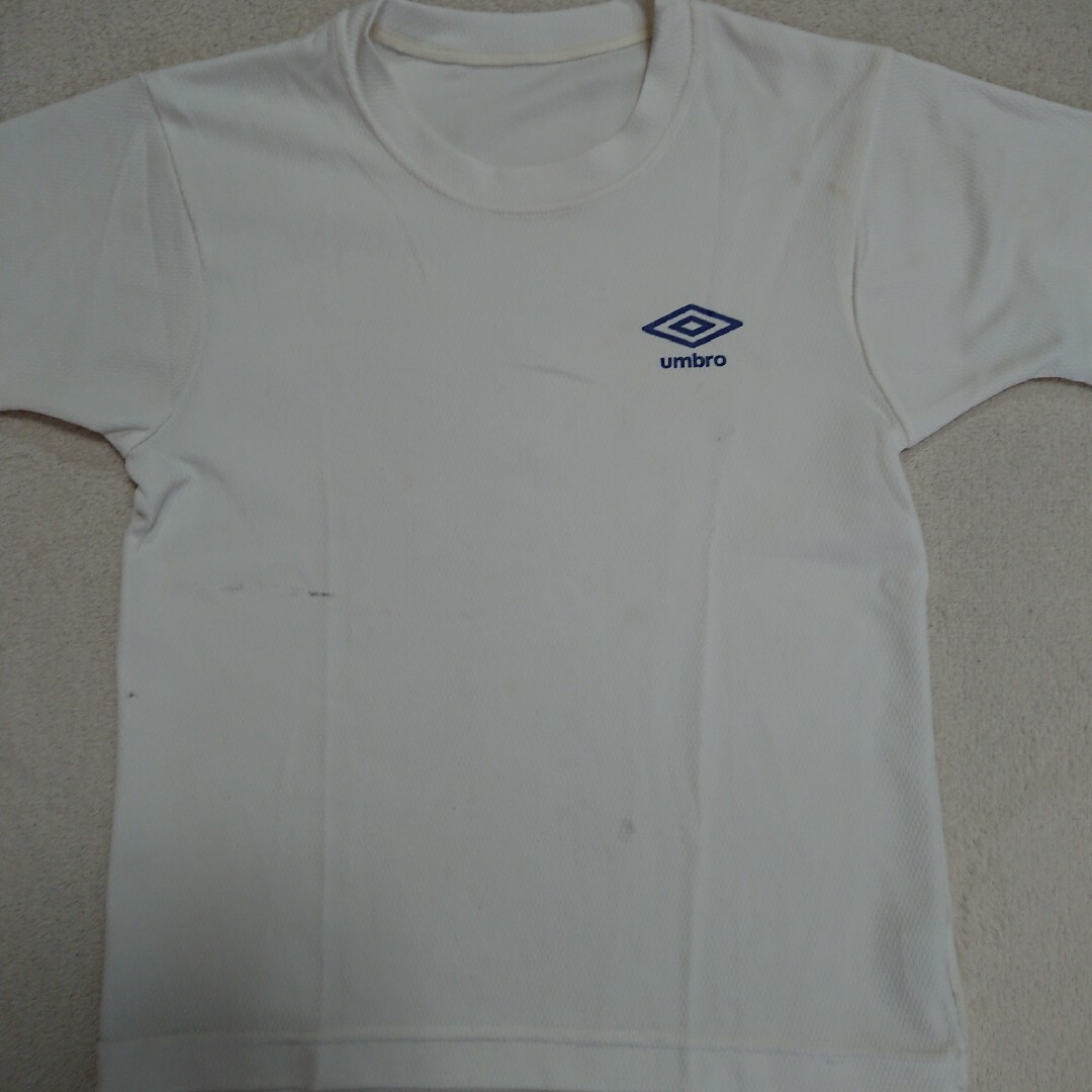 UMBRO(アンブロ)の140  アンブロ  umbro  Tシャツ  トレシャツ  サッカー キッズ/ベビー/マタニティのキッズ服男の子用(90cm~)(Tシャツ/カットソー)の商品写真