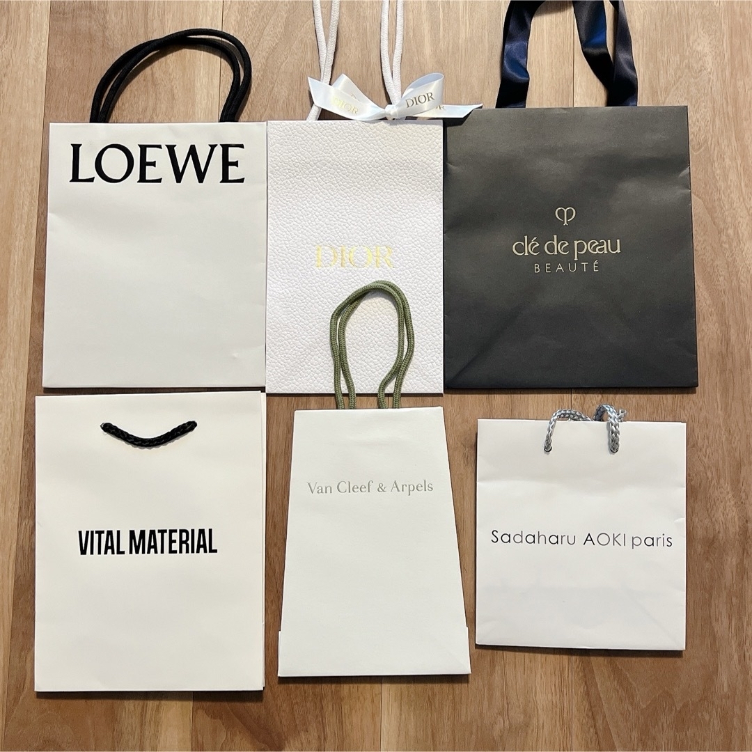 LOEWE(ロエベ)のロエベ ディオール ヴァンクリクレド サダハルアオキ ショッパー 紙袋6点セット レディースのバッグ(ショップ袋)の商品写真