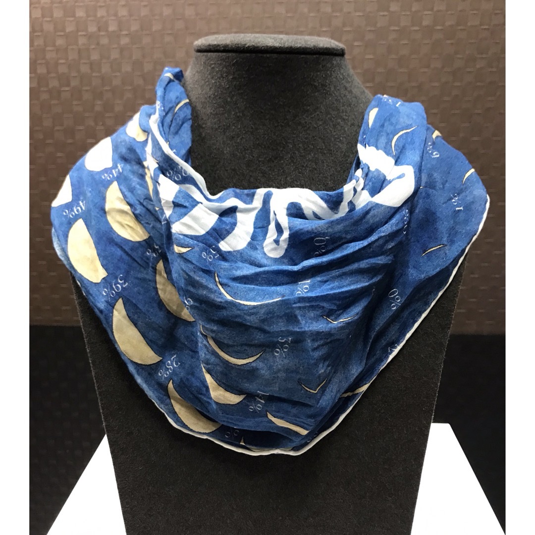 LOEWE(ロエベ)のRR835 ロエべ　パウラズイビザ　スカーフ　月　ひし形 レディースのファッション小物(バンダナ/スカーフ)の商品写真